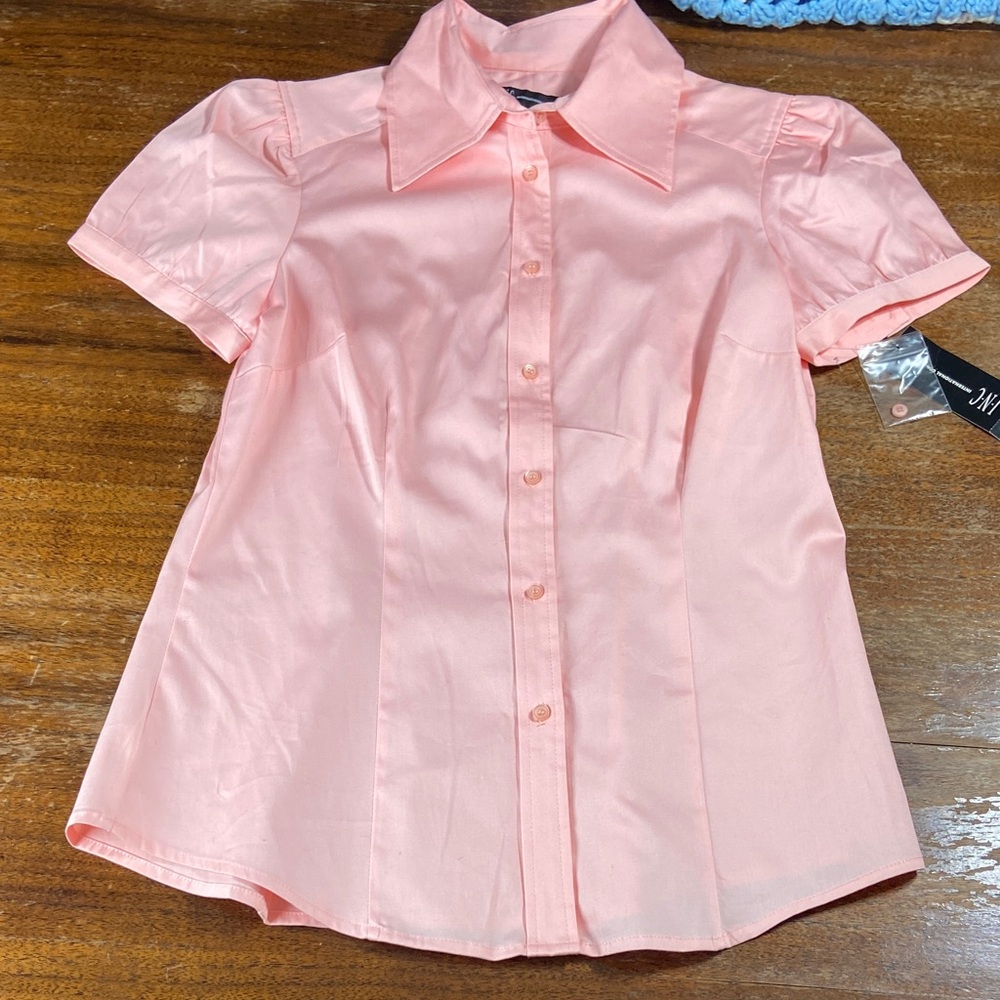 Nwt new Pink Women’s Inc Concepts xs size 2 Work blouse top shirt button down